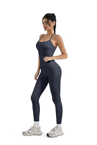 Sisu Couture's Stylish Two-Piece Workout Set with Tummy Control - image 12