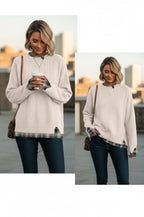 Sisu Couture's Cozy Fall Knit Oversized Sweater - image 4